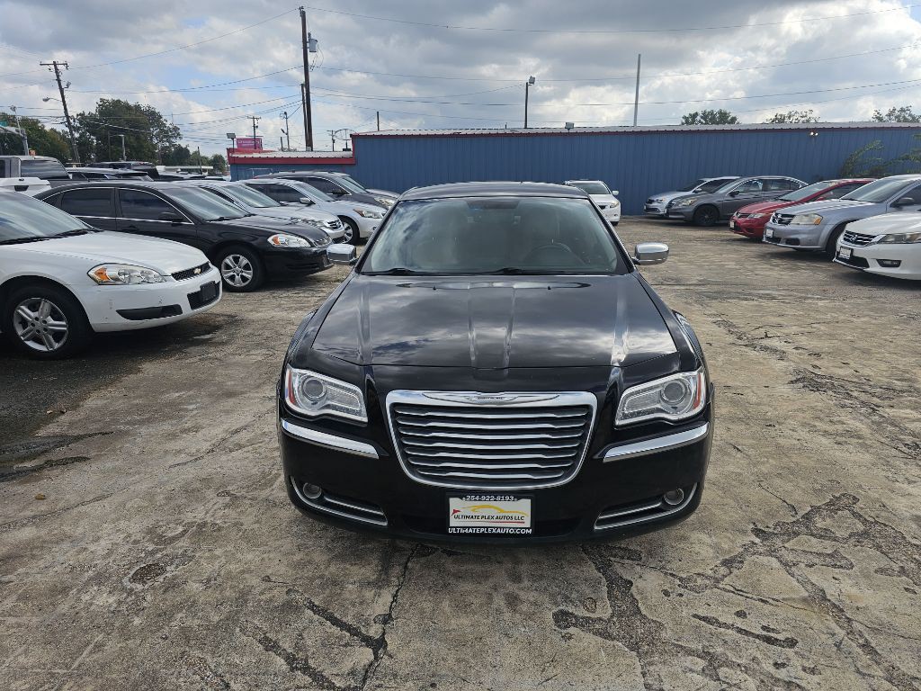 2012 Chrysler 300 Image 5