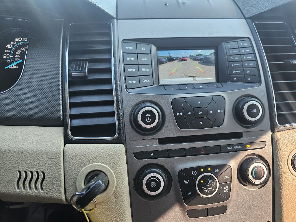 2015 Ford Taurus Image 13