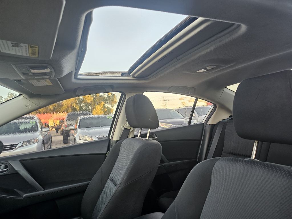 2010 Mazda Mazda3 Image 10