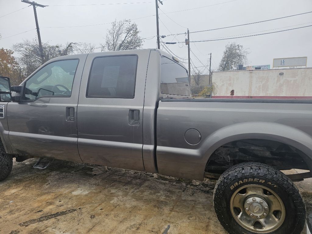 2009 Ford F-250 Image 2