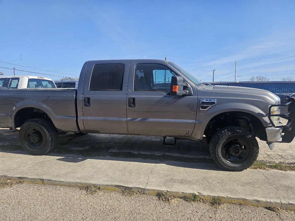 2009 Ford F-250 Image 2