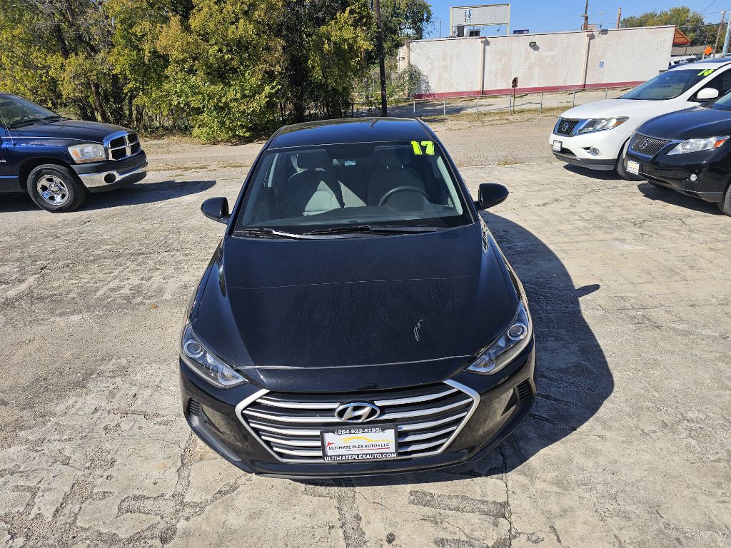 2017 Hyundai Elantra Image 3