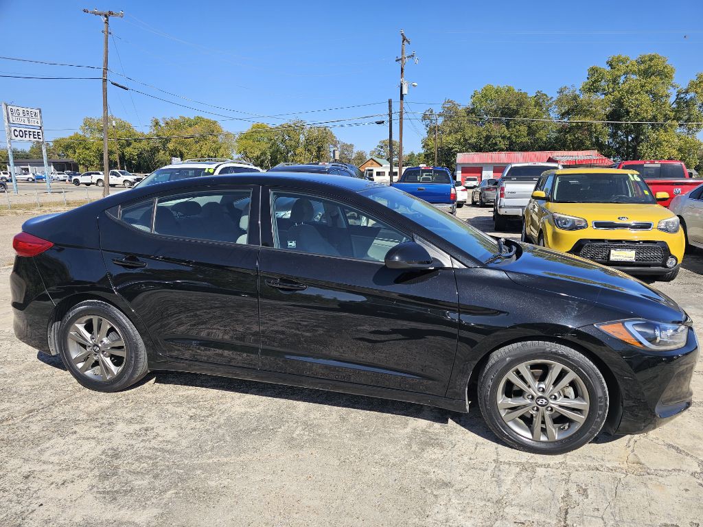 2017 Hyundai Elantra Image 6