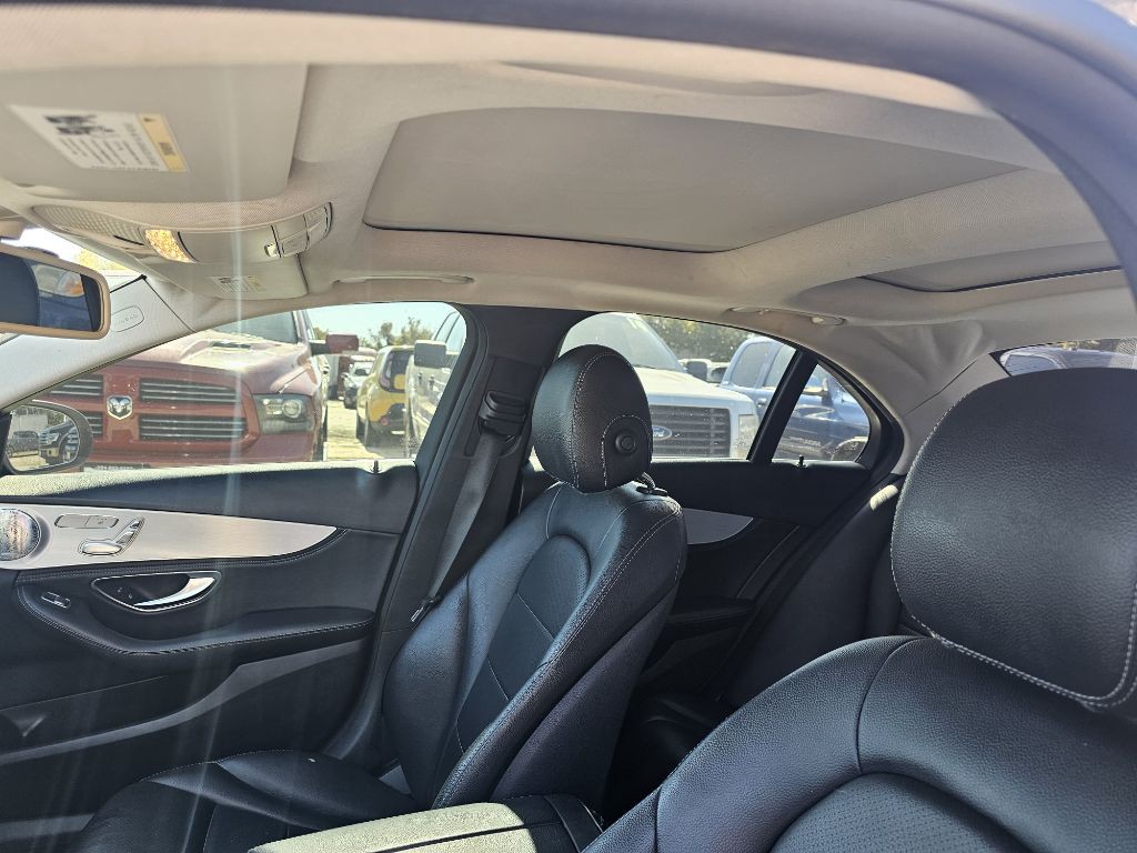 2015 Mercedes-Benz C-Class Image 10