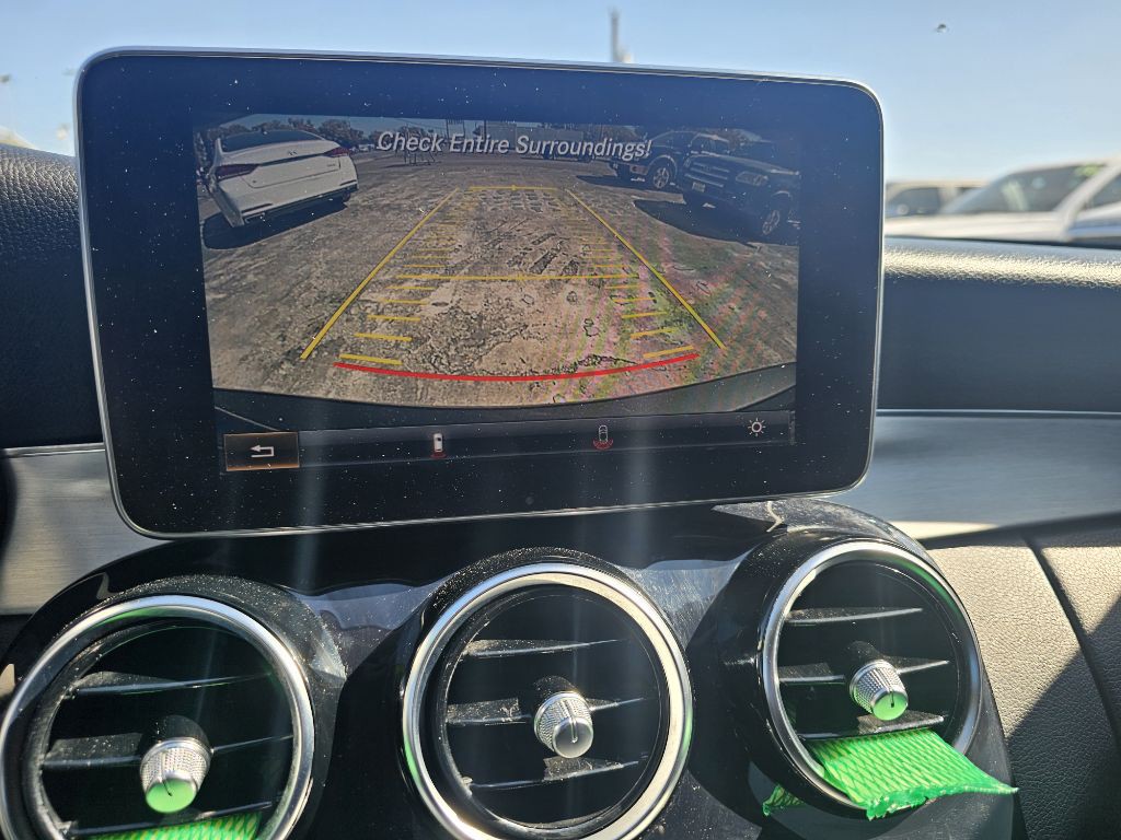 2015 Mercedes-Benz C-Class Image 11