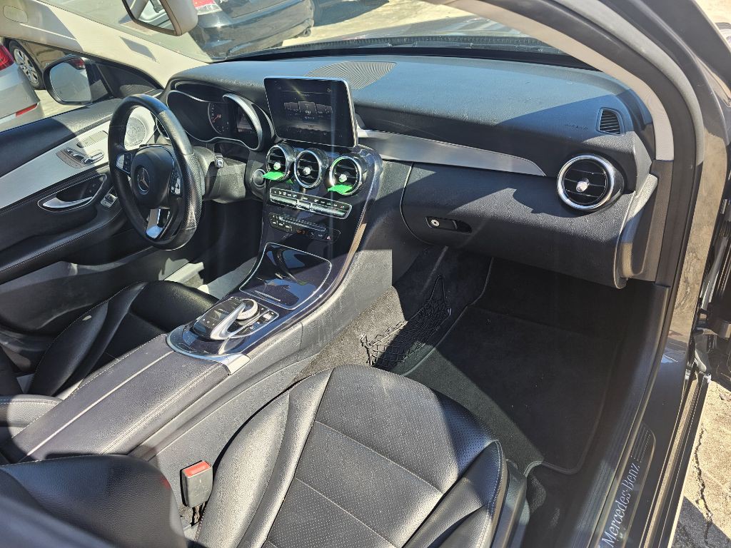 2015 Mercedes-Benz C-Class Image 14