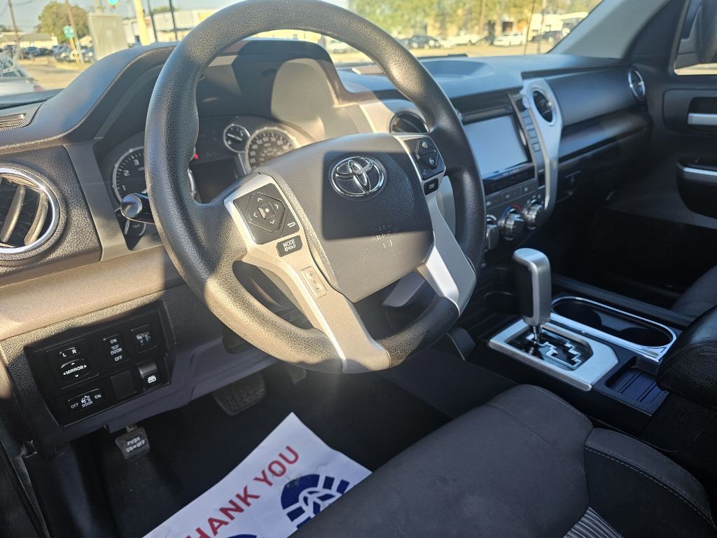 2016 Toyota Tundra Image 17