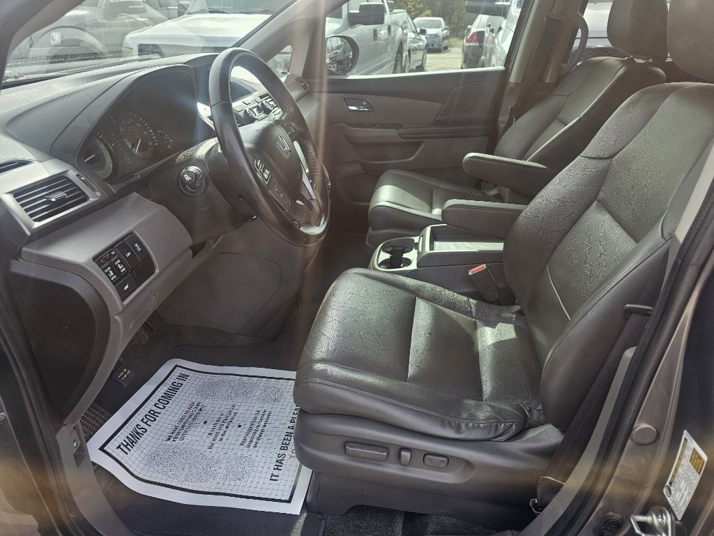 2016 Honda Odyssey Image 11