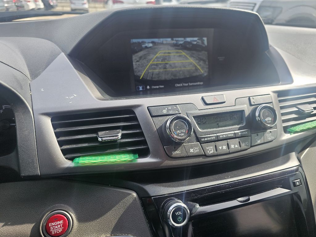 2016 Honda Odyssey Image 18