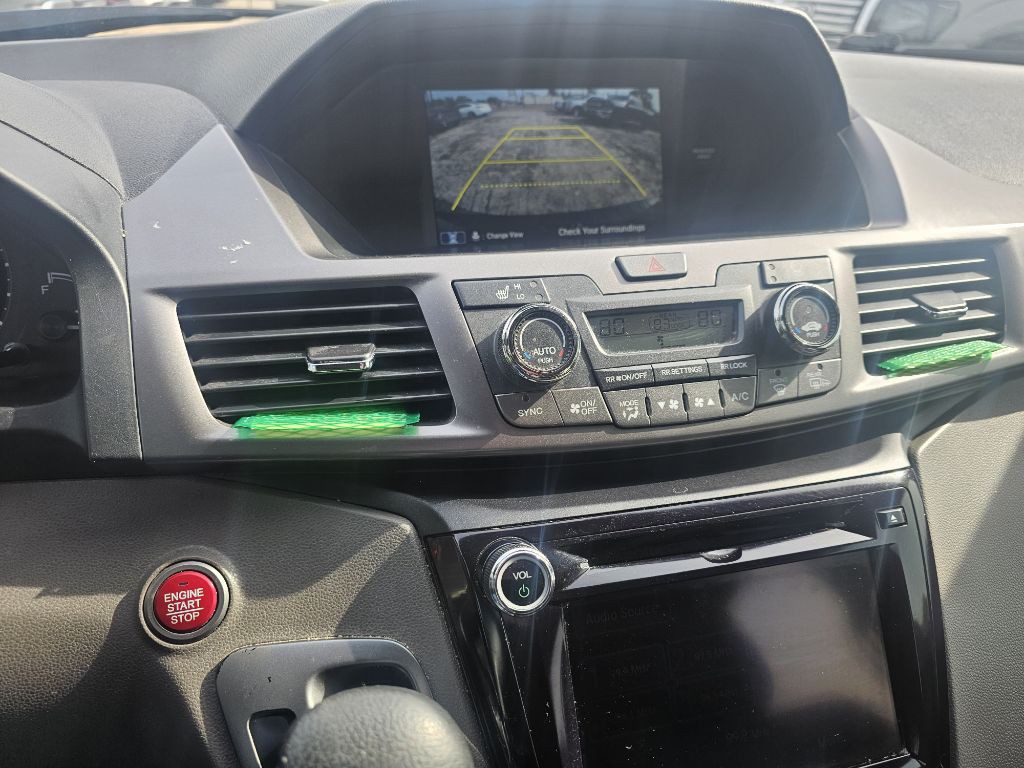 2016 Honda Odyssey Image 20