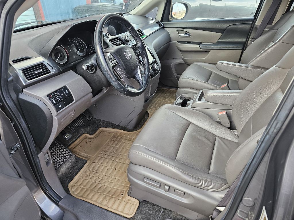 2014 Honda Odyssey Image 9