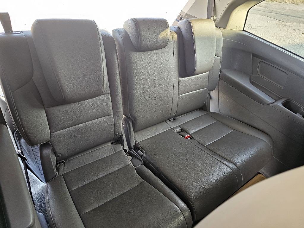 2014 Honda Odyssey Image 16
