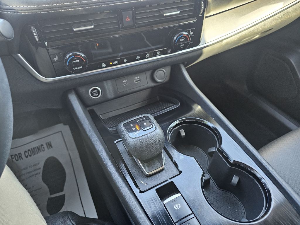 2021 Nissan Rogue Image 13