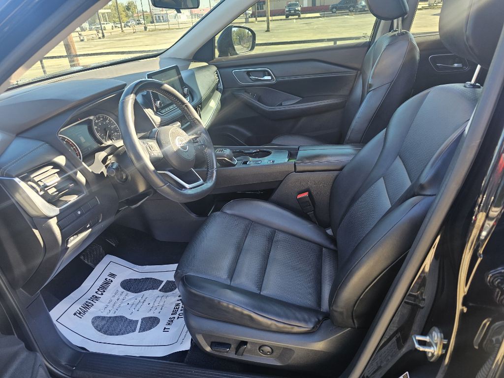 2021 Nissan Rogue Image 24