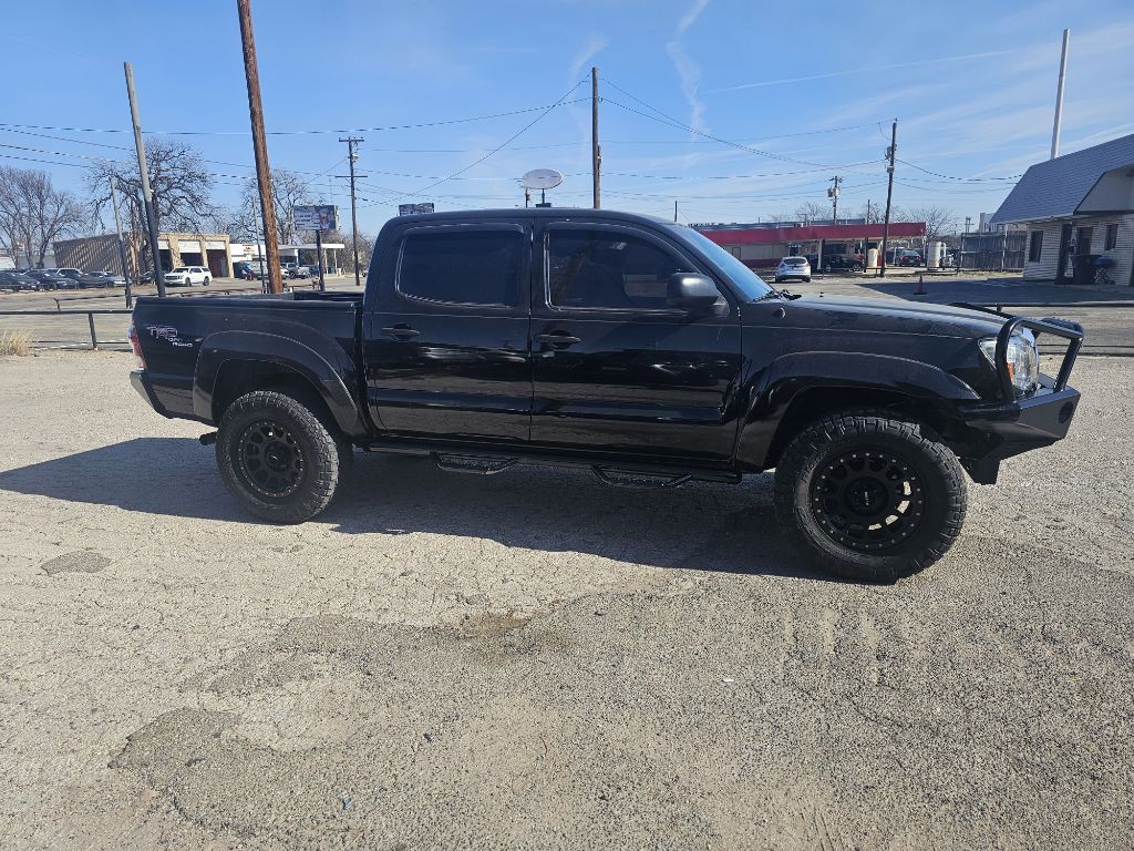 2011 Toyota Tacoma Image 24