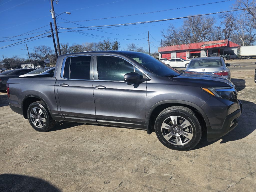 2017 Honda Ridgeline Image 5