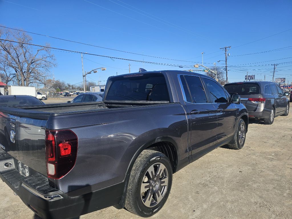 2017 Honda Ridgeline Image 8