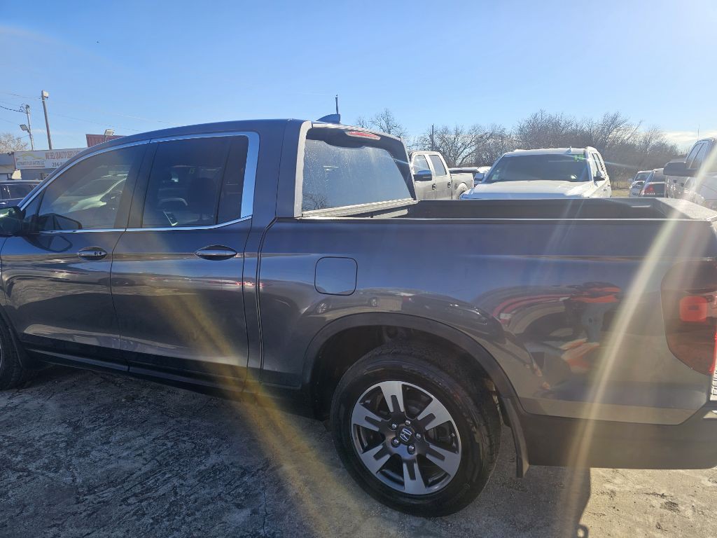 2017 Honda Ridgeline Image 10