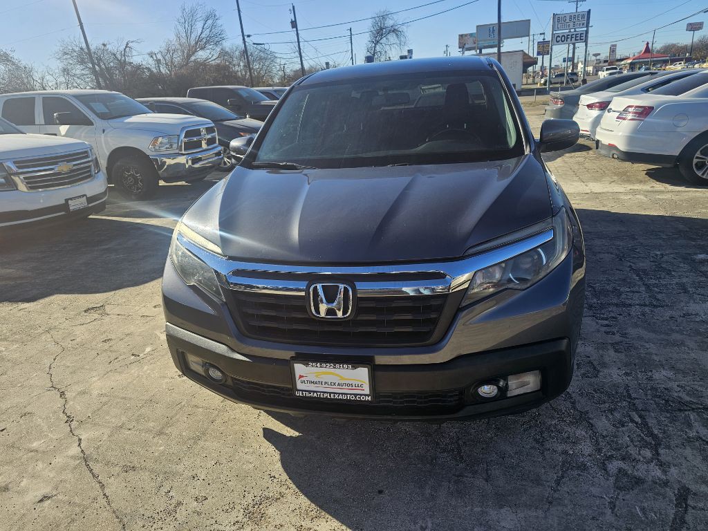 2017 Honda Ridgeline Image 2