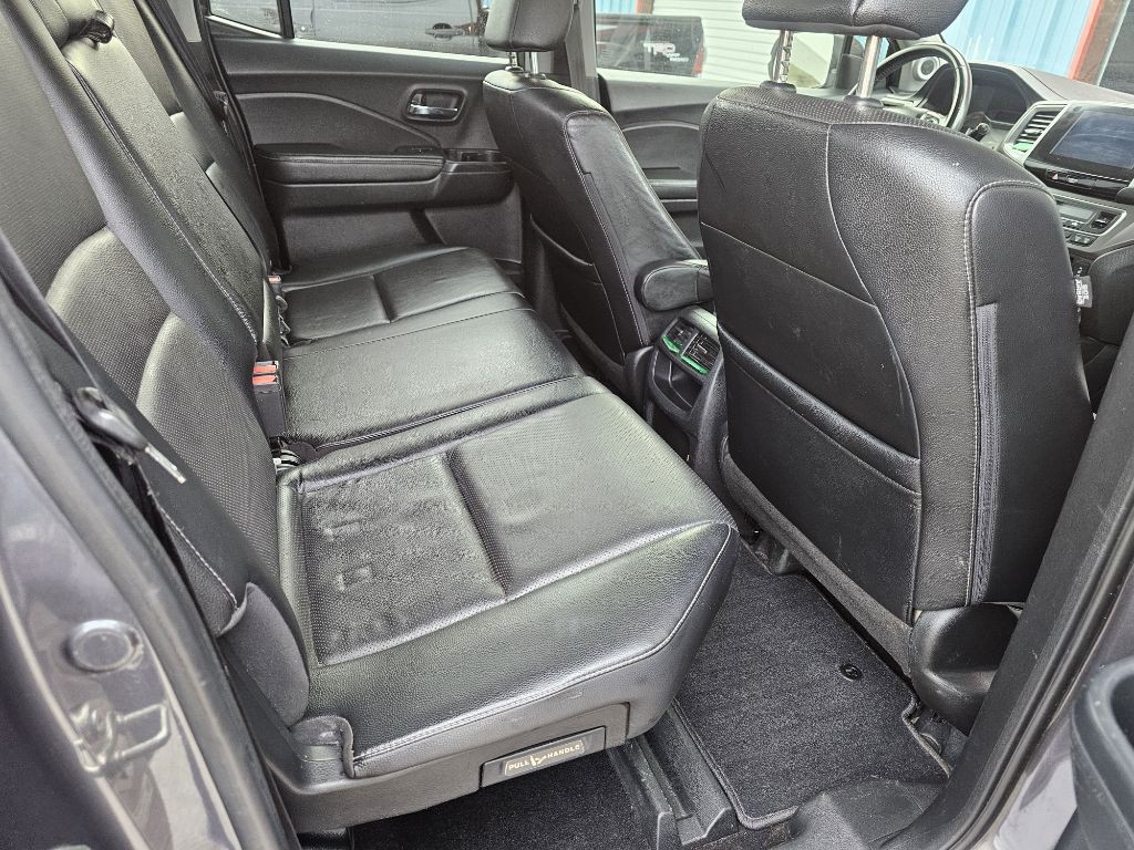 2017 Honda Ridgeline Image 20