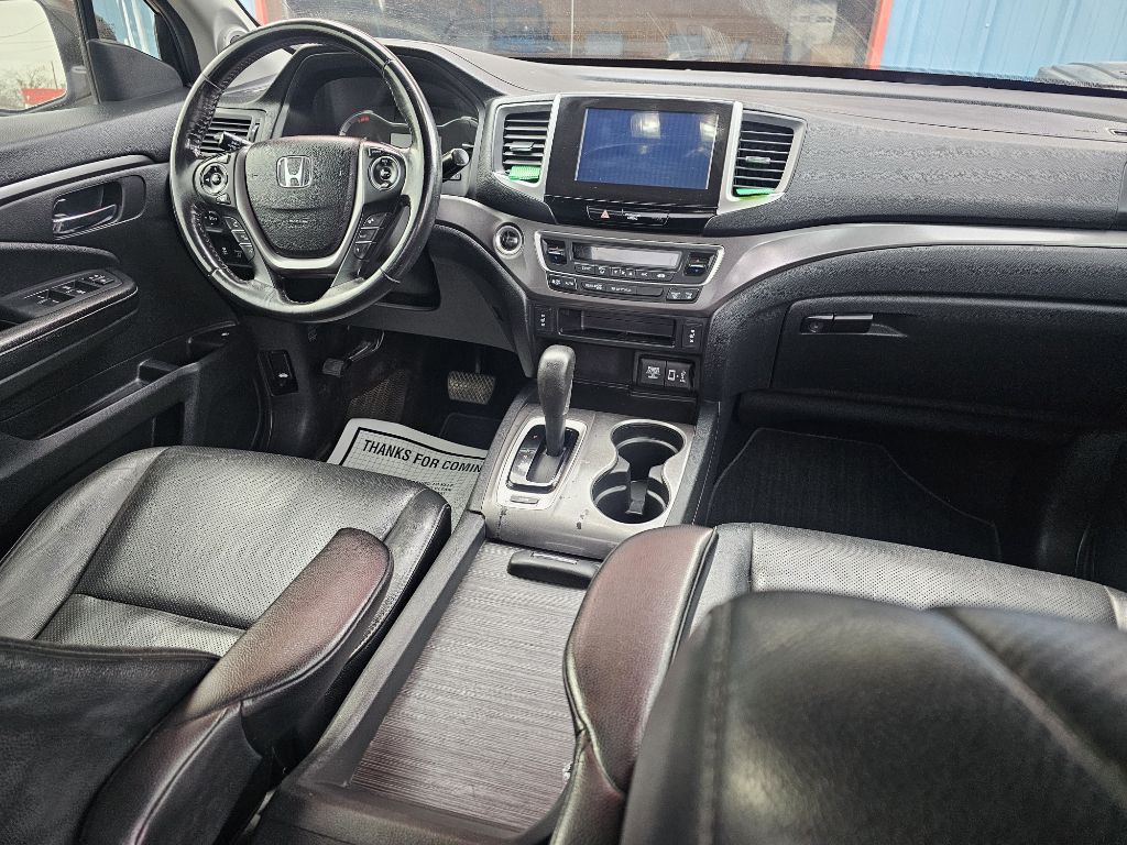 2017 Honda Ridgeline Image 22