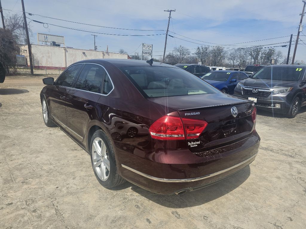 2014 Volkswagen Passat Image 4