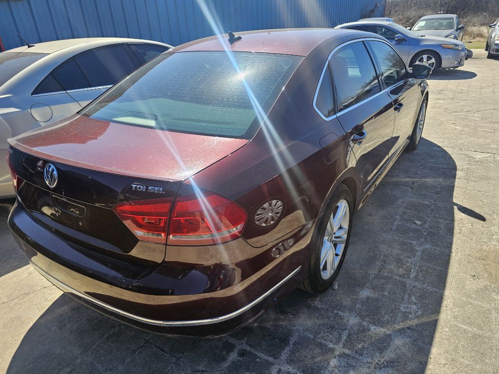 2014 Volkswagen Passat Image 20