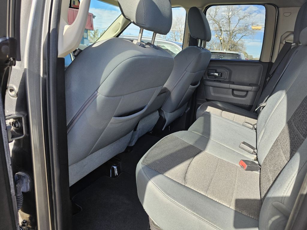 2013 RAM 1500 Image 11