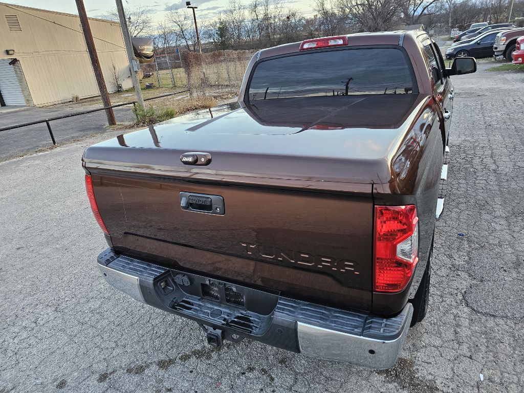 2015 Toyota Tundra Image 9