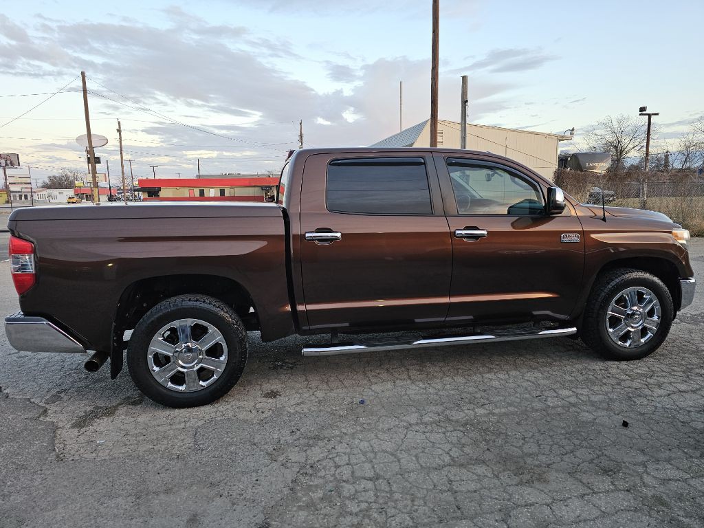 2015 Toyota Tundra Image 22