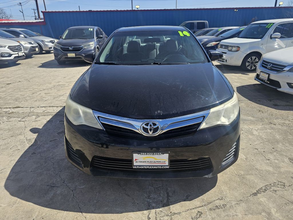 2014 Toyota Camry Image 3