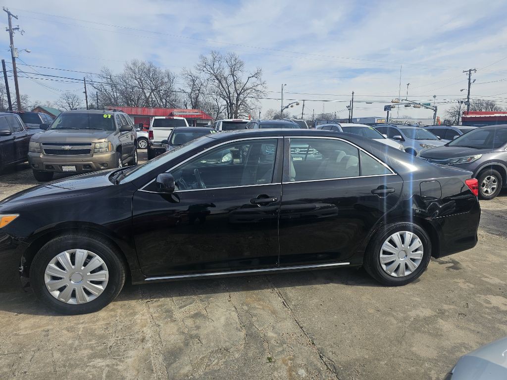 2014 Toyota Camry Image 7