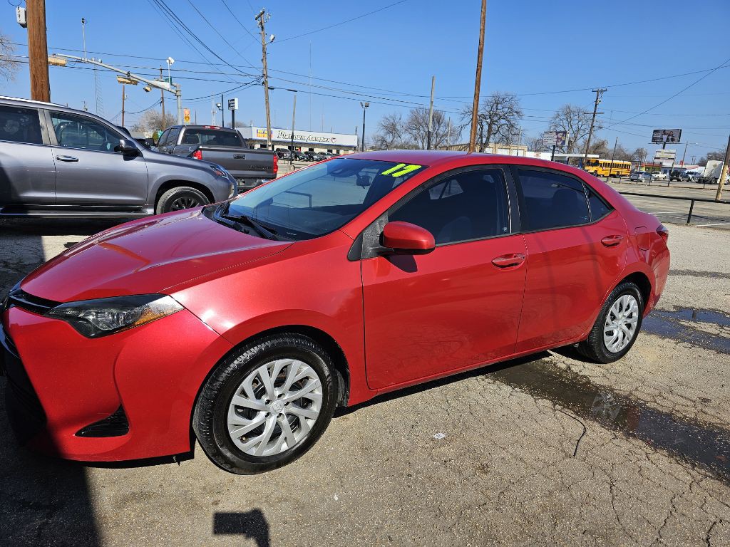 2017 Toyota Corolla Image 2