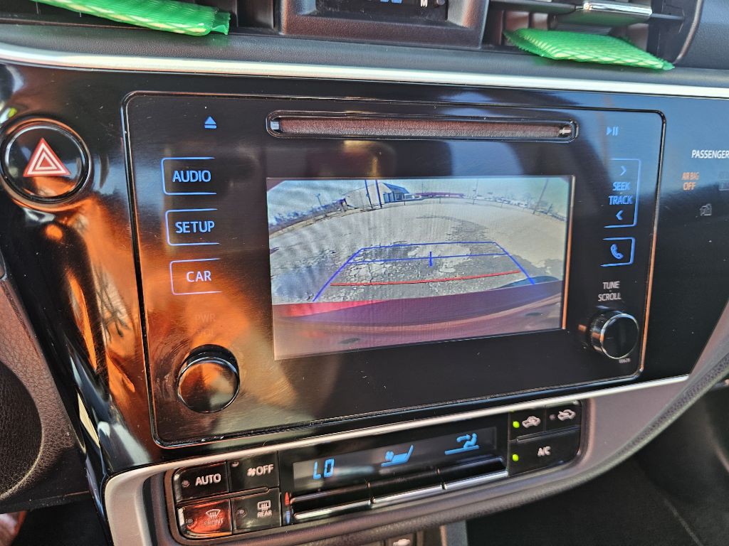 2017 Toyota Corolla Image 9