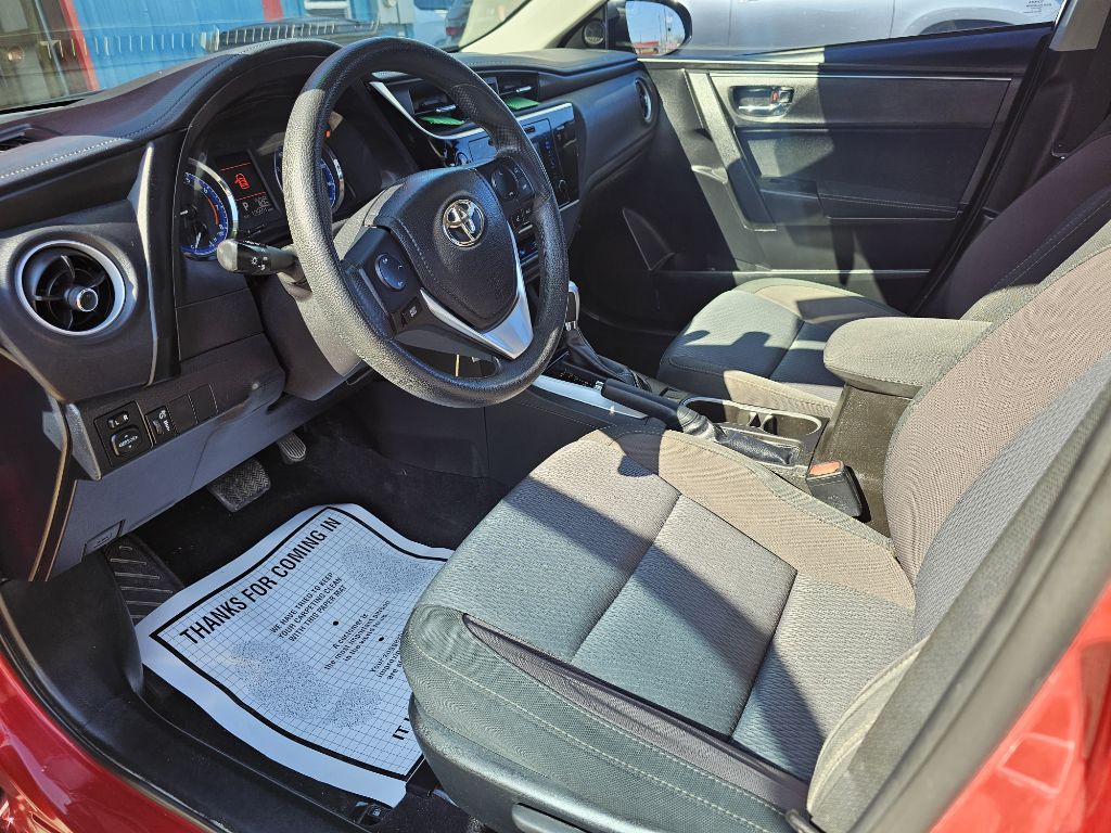 2017 Toyota Corolla Image 12