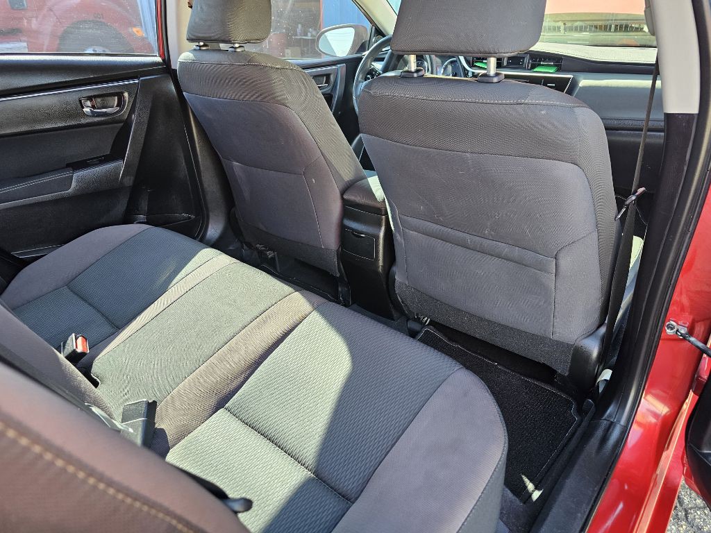 2017 Toyota Corolla Image 19