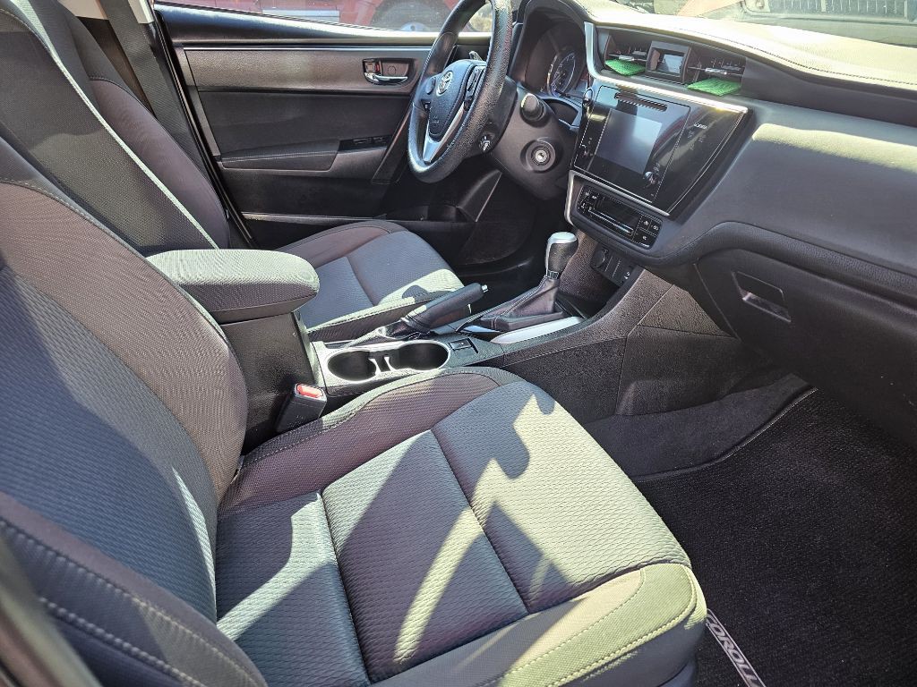 2017 Toyota Corolla Image 22