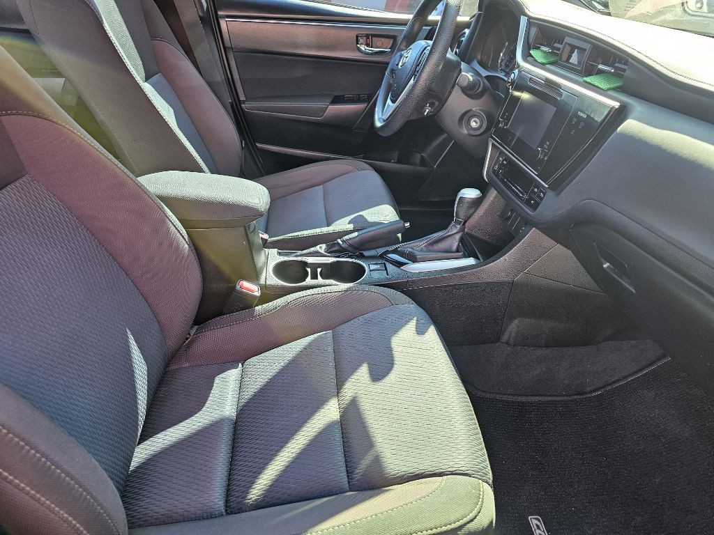 2017 Toyota Corolla Image 23