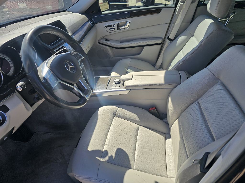2014 Mercedes-Benz E-Class Image 21