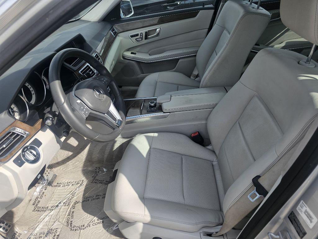 2016 Mercedes-Benz E-Class Image 13