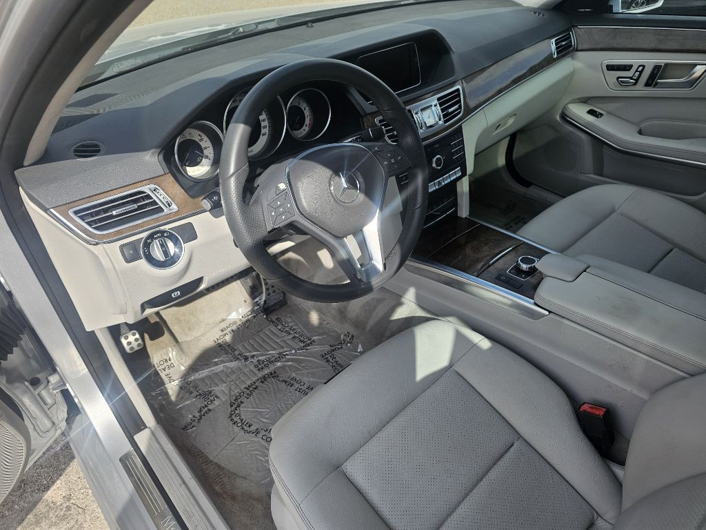 2016 Mercedes-Benz E-Class Image 16