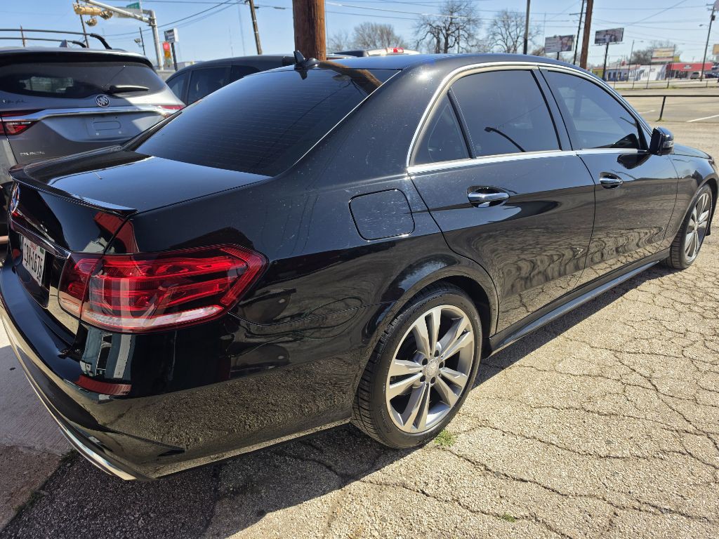 2015 Mercedes-Benz E-Class Image 9