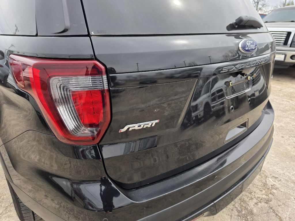 2016 Ford Explorer Image 8