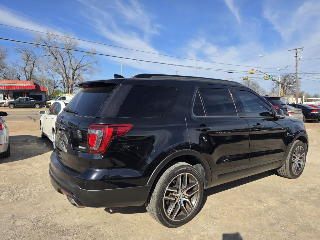 2016 Ford Explorer Image 29