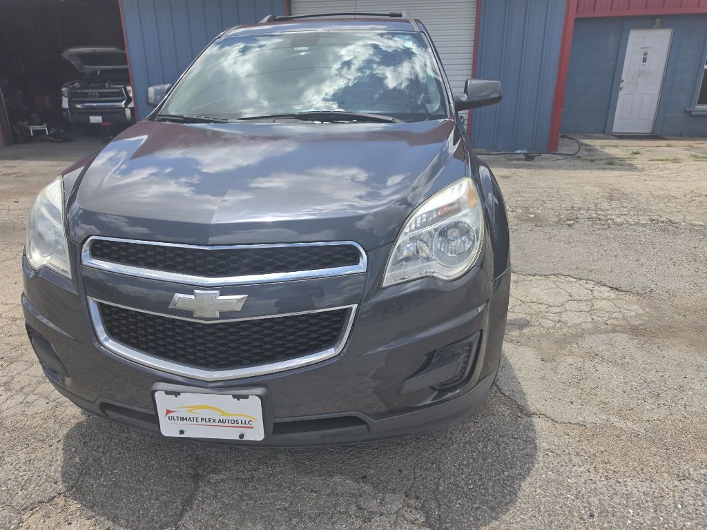 2010 Chevrolet Equinox Image 2