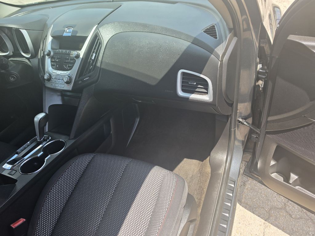 2010 Chevrolet Equinox Image 12