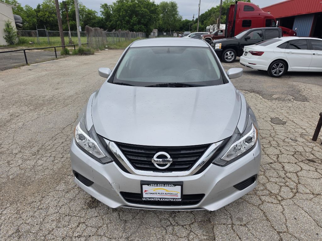 2018 Nissan Altima Image 3