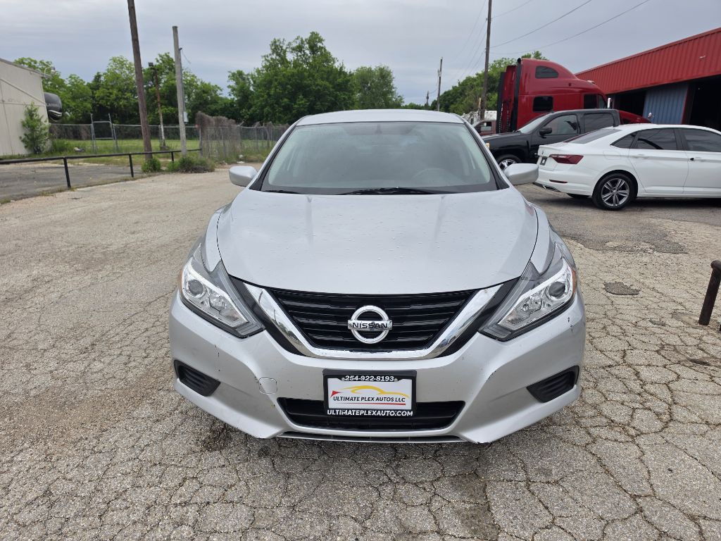 2018 Nissan Altima Image 9