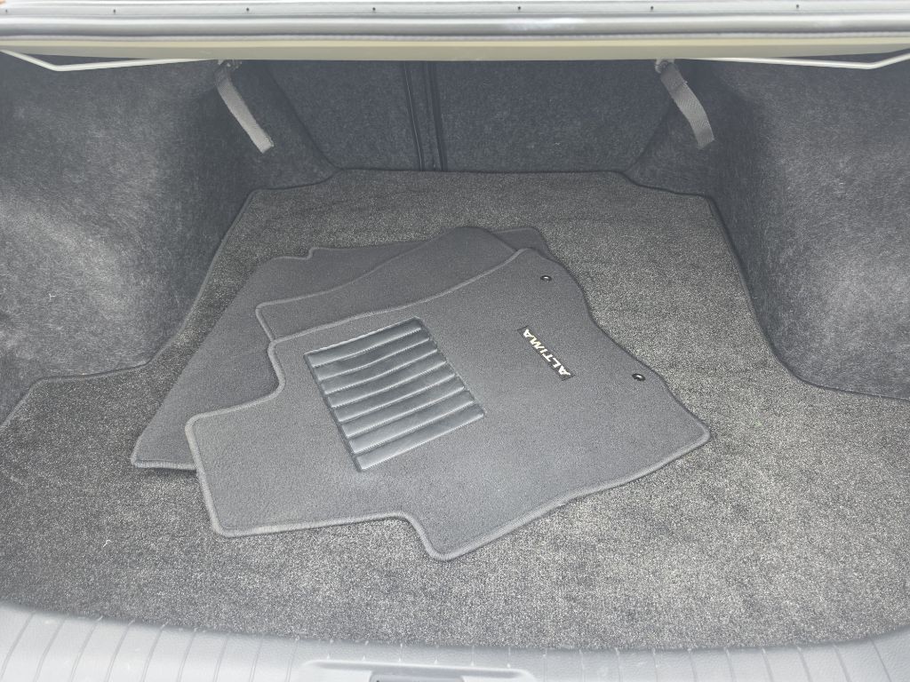 2018 Nissan Altima Image 15