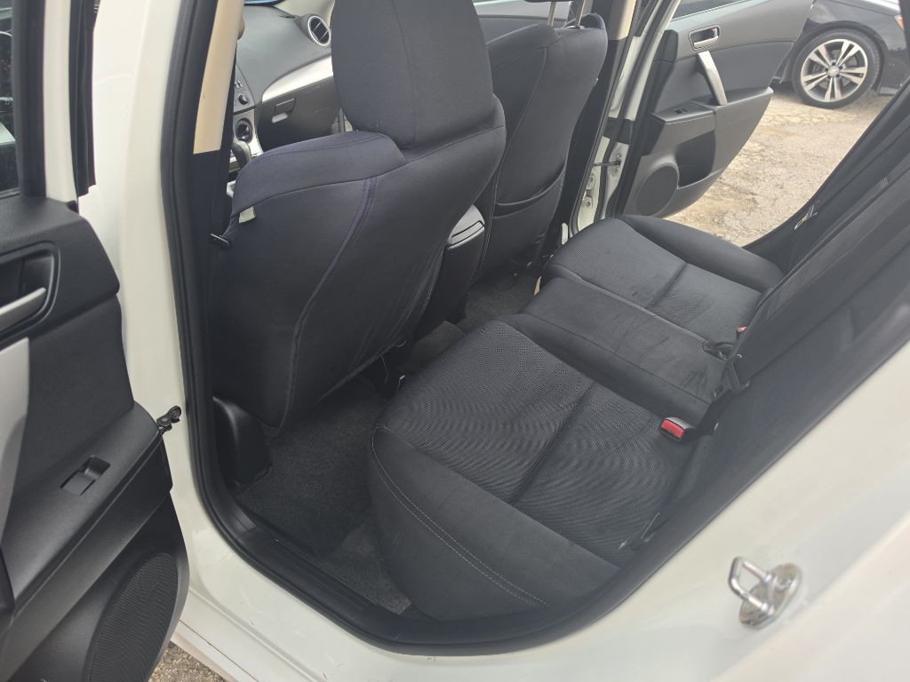 2011 Mazda Mazda3 Image 21
